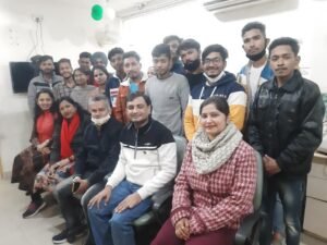 वाणिज्य विभाग के बी. वोक.(बेचलर आॅफ वोकेशनल इन बैंकिंग, फाइनैंस एंड इंश्योरेंस ) के विद्यार्थीयों   का रैलिगेयर ब्रोकिंग लि एवं मोतीलाल ओसवाल प्रतिभूति लिमिटेड का दौरा