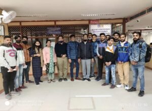 सांध्यकालीन सत्र के वाणिज्य विभाग द्वारा बी. कॉम वोकेशनल (इंश्योरेंस) के विद्यार्थियों का एल.आई.सी की कैथल ब्रांच में भ्रमण