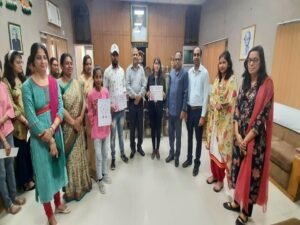 पी.जी.डी.सी.ए की छात्रा कोमल ने अग्रवाल कॉलेज बल्लभगढ़ द्वारा आयोजित राष्ट्रीय स्तर की पोस्टर मेकिंग प्रतियोगिता में द्वितीय स्थान हासिल किया