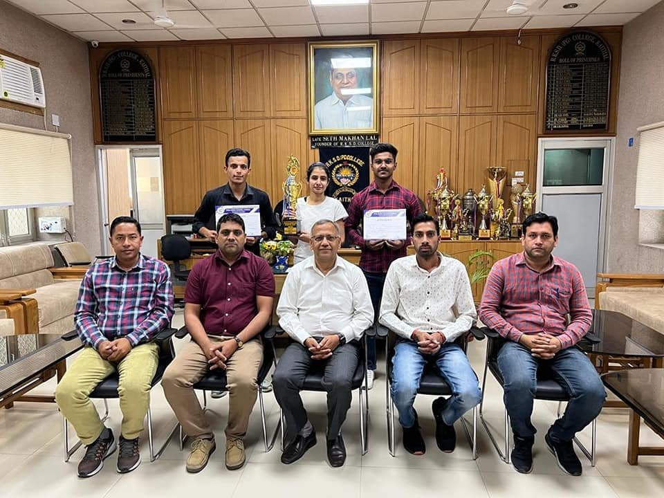 ‘पृथ्वी दिवस ‘ पर आयोजित राज्य स्तरीय प्रश्नोत्तरी प्रतियोगिता में द्वितीय स्थान