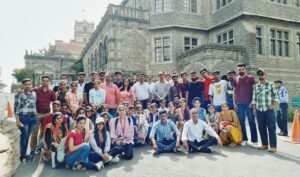 हिमाचल विधान सभा एवं इंडियन इंस्टिट्युट आॅफ एडवांस स्टडी राष्ट्रपति भवन का दौरा