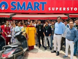 कैथल में रिलायंस सुपर स्टोर का दौरा