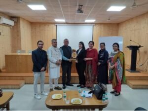 वाणिज्य विभाग द्वारा एक्सटेंशन लेक्चर का आयोजन