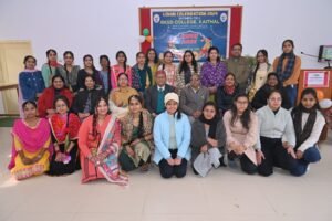 कॉलेज परिसर में ‘लोहड़ी महोत्सव समारोह’ का आयोजन