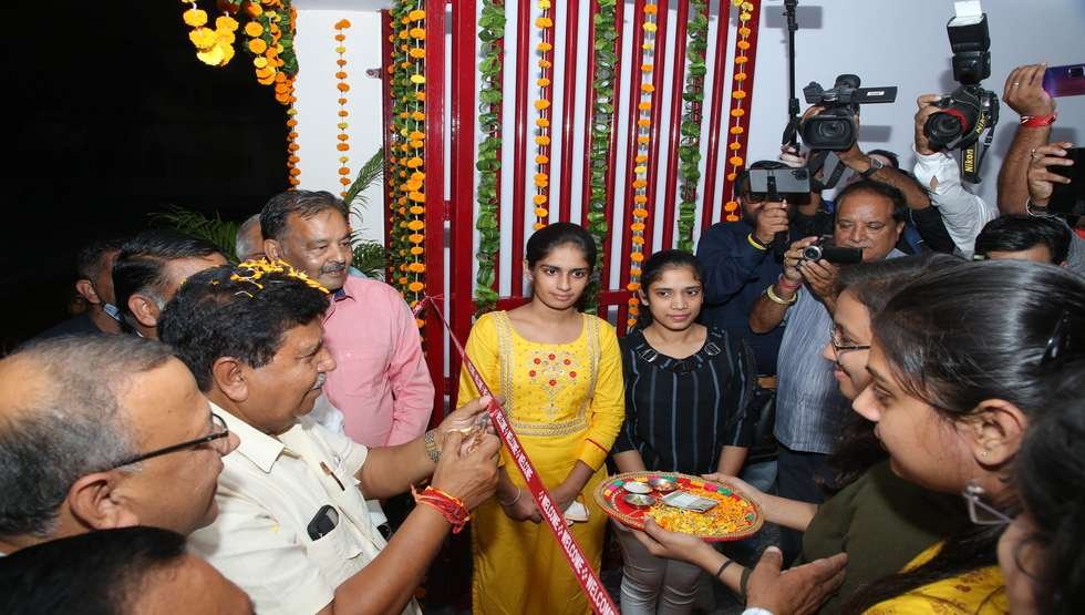 Gian Chand Gupta, Speaker of  Haryana Legislative Assembly inaugurated the newly constructed “Maharaja Aggarsain Bhawan” in RKSD (PG) College, Kaithal on 09.10.2021