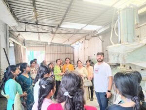 पॉलिमर फैक्ट्री और कपास बीज उपोत्पाद इकाई का औद्योगिक भ्रमण।