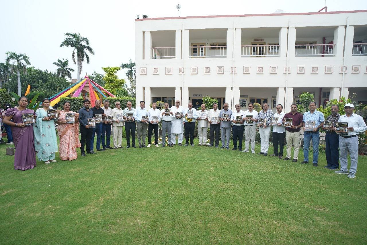 ज्ञानांजलि का लोकार्पण